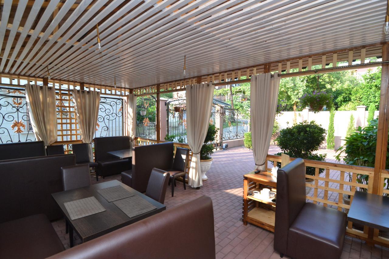 גגרה Arda Hotel מראה חיצוני תמונה