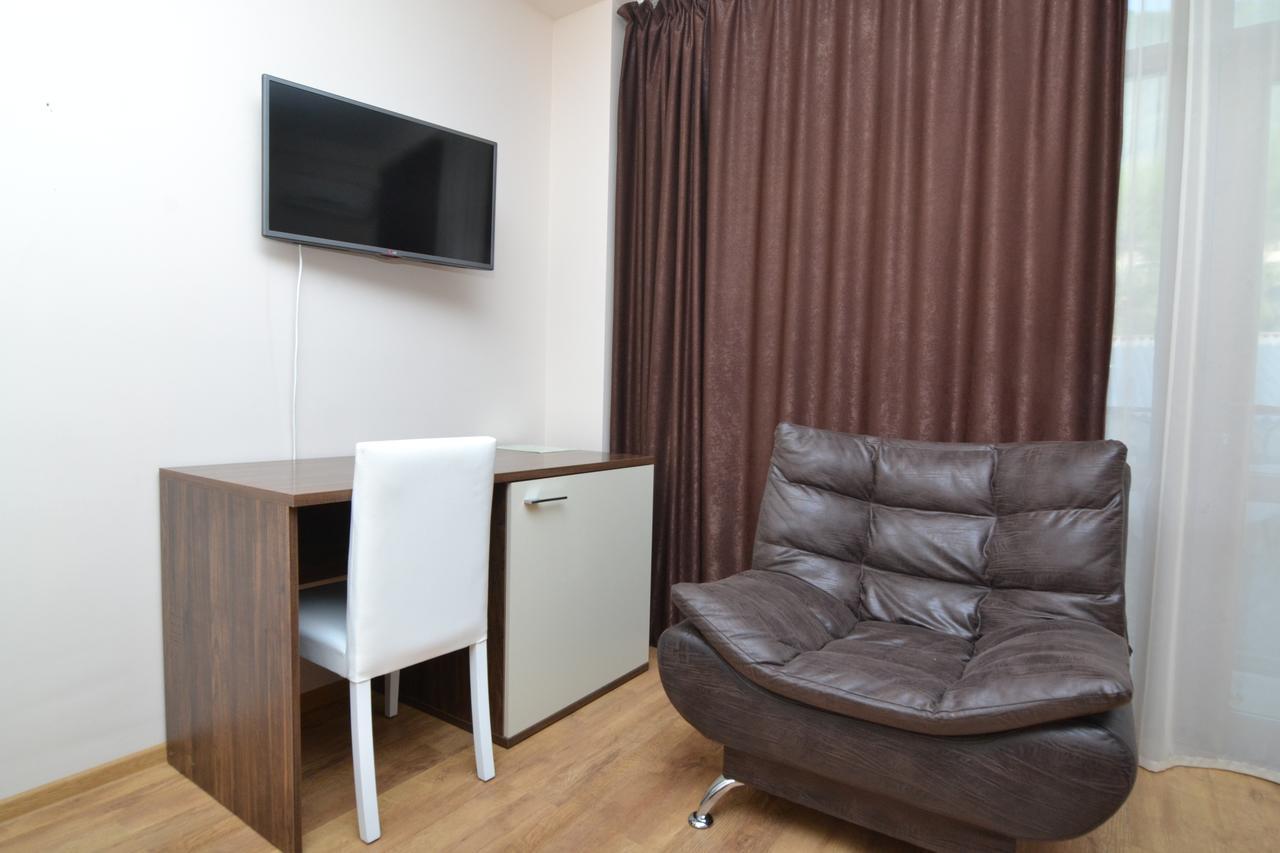 גגרה Arda Hotel מראה חיצוני תמונה